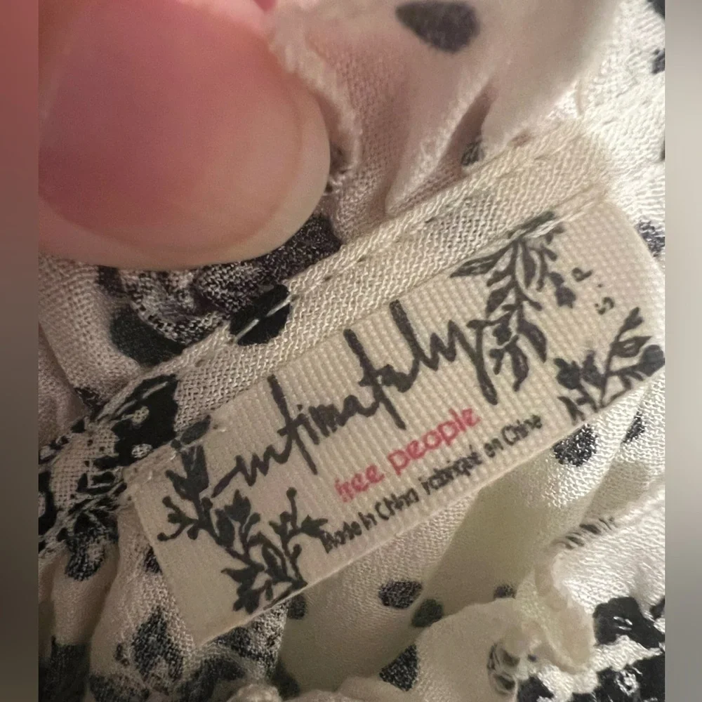 Intimately Free People Cream & Black Floral Boho Peasant Blouse Size Small/Med - Picture 9 of 14